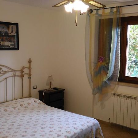 Villa San Nicola B&B Follonica Værelse billede